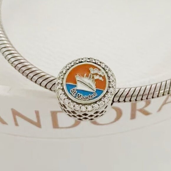 Pandora St. Maarten the Friendly Island Exclusive Charm - Picture 1 of 3